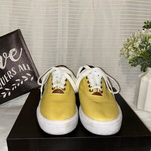 Vintage Ralph Lauren Men's Polo Canvas Laced Yellow Shoes Size 8.5D